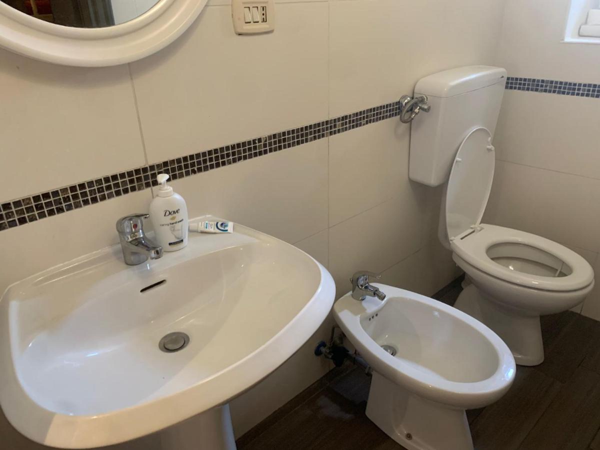 Short Stop Room Флоренция Экстерьер фото