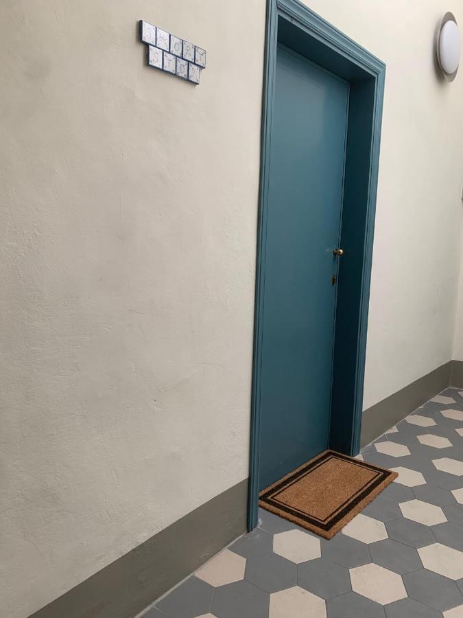 Short Stop Room Флоренция Экстерьер фото
